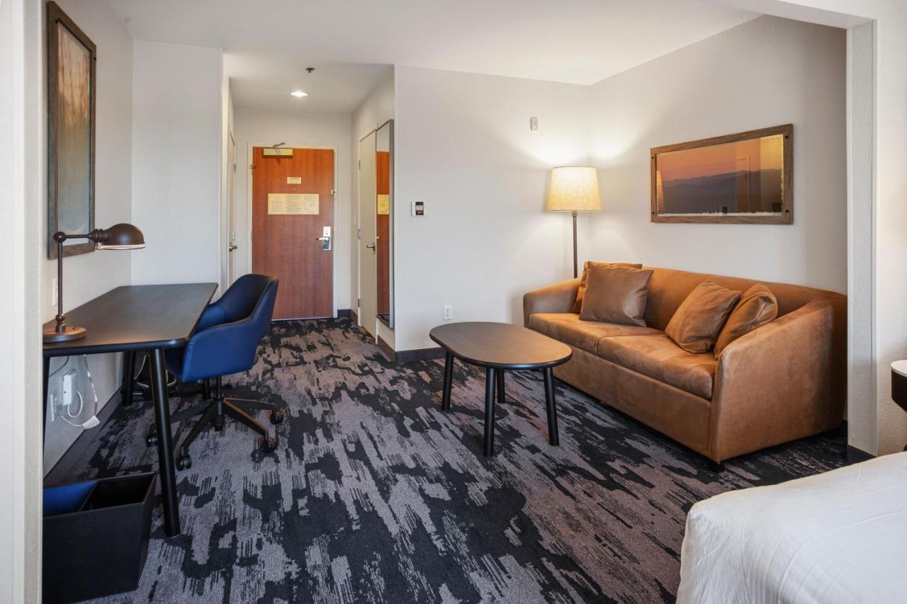 King Room with Sofa Bed - Hearing Accessible